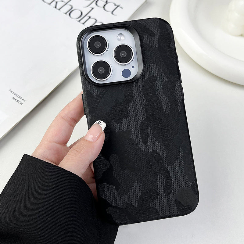 Hybrid Camo MagSafe Case