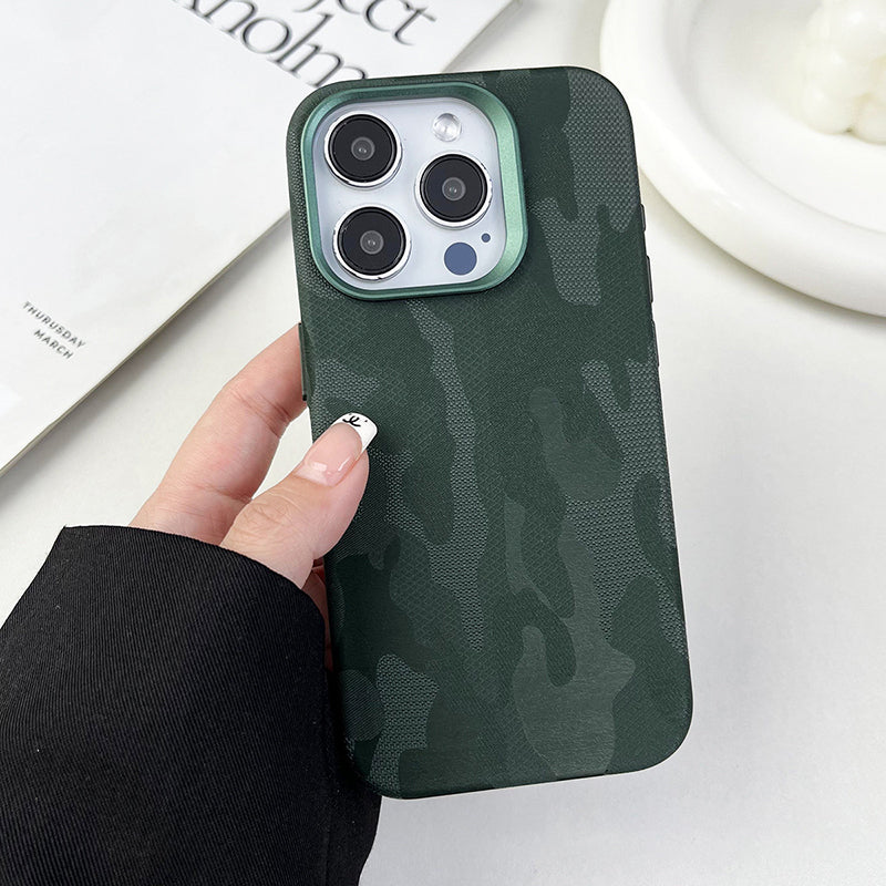 Hybrid Camo MagSafe Case